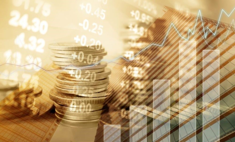 BE: Ekonomia shqiptare rritje të moderuar në 2025-2027, ngadalësohet turizmi